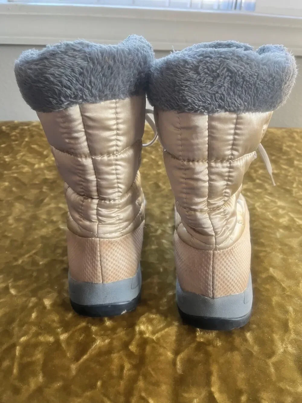 LANDS` END WOMEN`S BOOTS 8B GRAY GOLDEN